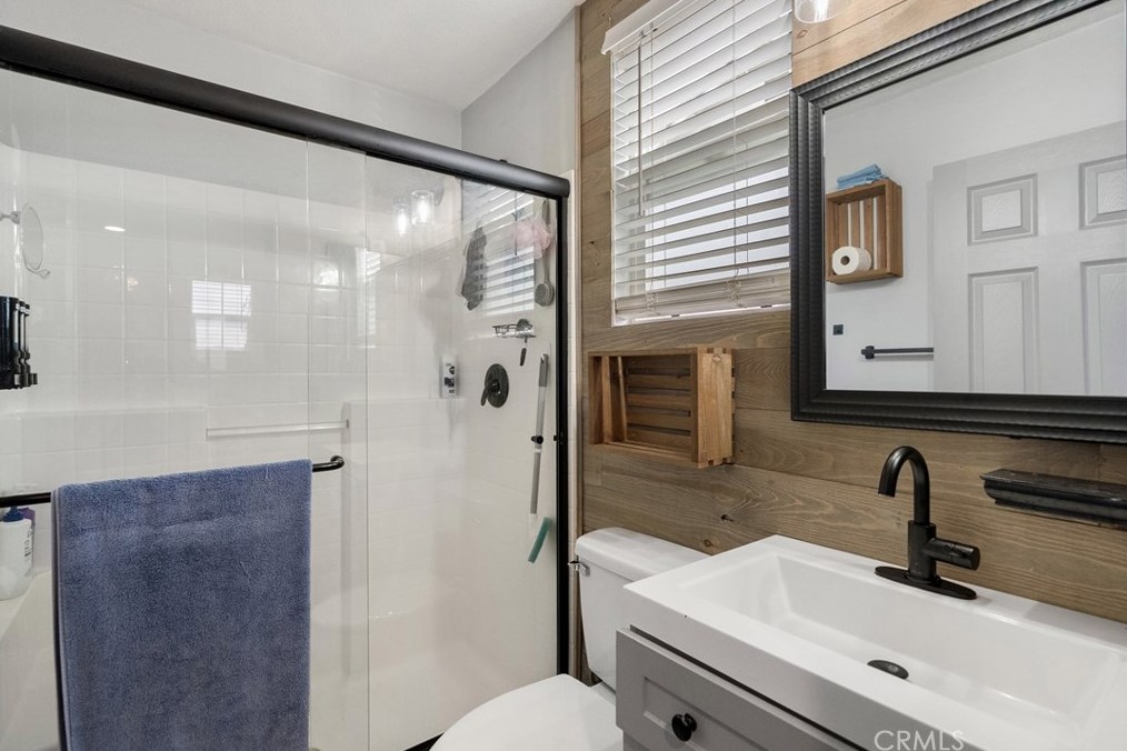 27712 Windward Ct, Moreno Valley CA  92555-5762 exterior