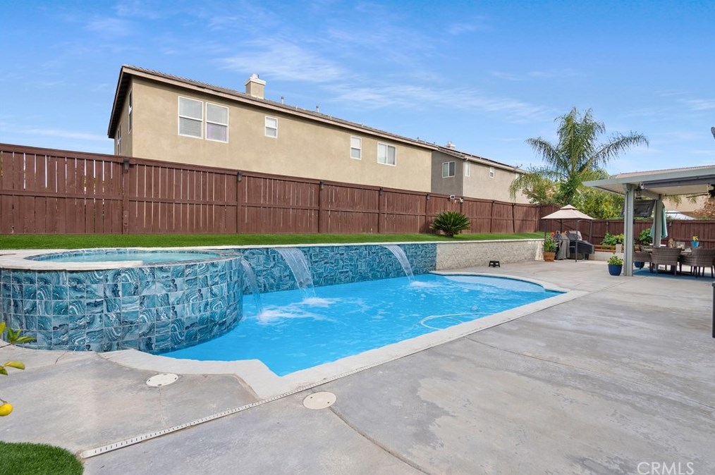 27712 Windward Ct, Moreno Valley CA  92555-5762 exterior