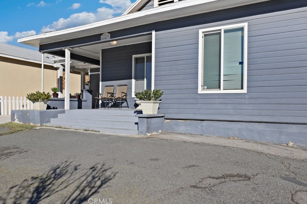 647 Ramsey St, Banning CA  92220-4919 exterior