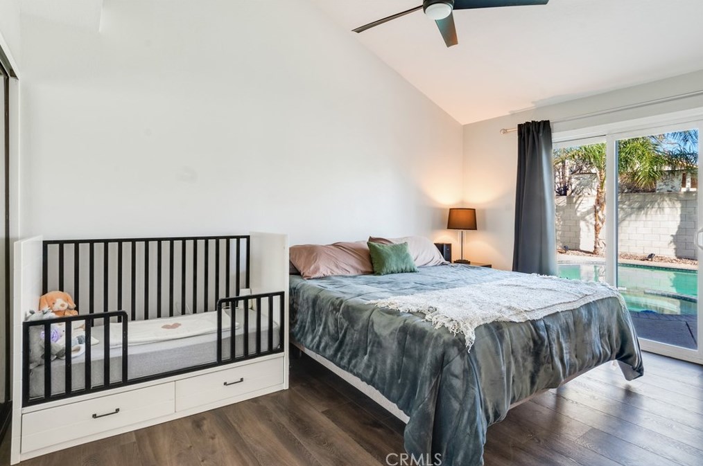 7897 Madrona Dr, Fontana CA  92336-2559 exterior