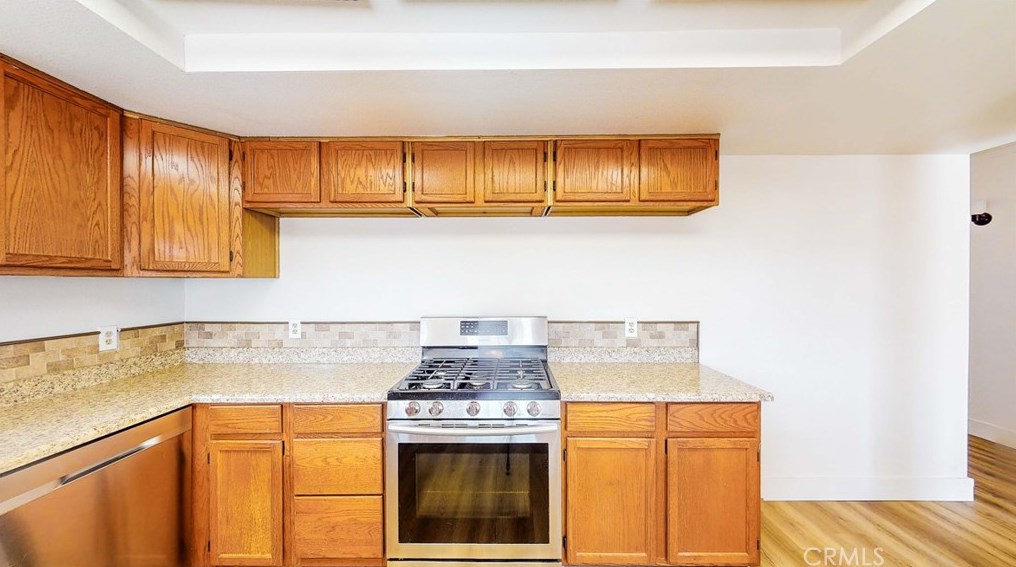 19164 Rocksprings Rd, Hesperia CA  92345-6730 exterior