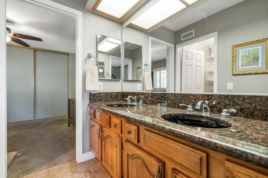 1651 Kingsport Dr, Riverside CA  92506-5451 exterior