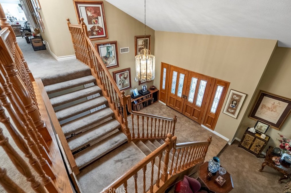 1651 Kingsport Dr, Riverside CA  92506-5451 exterior