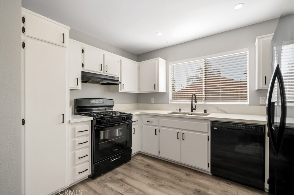 24157 Fawn St, Moreno Valley CA  92553-3392 exterior