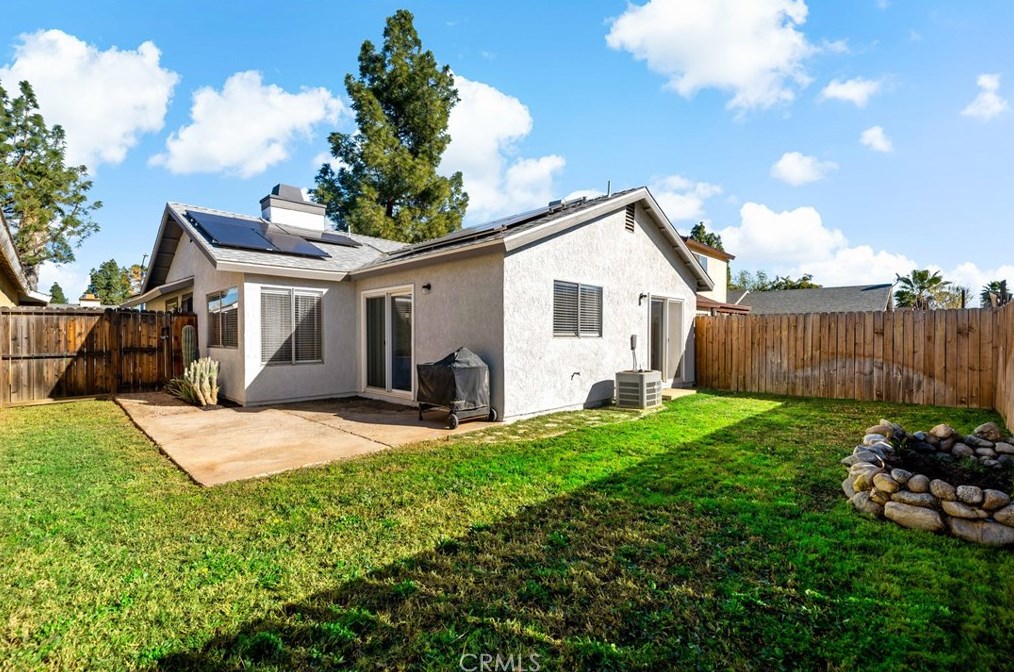 24157 Fawn St, Moreno Valley CA  92553-3392 exterior