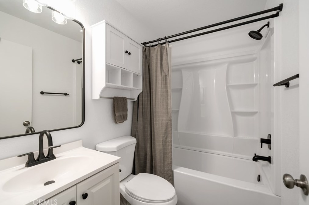 24157 Fawn St, Moreno Valley CA  92553-3392 exterior