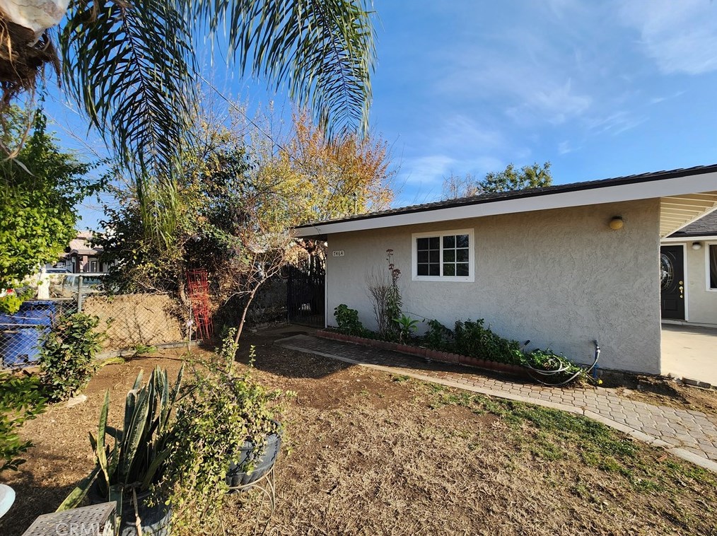 7464 Ysmael Villegas St, Riverside CA  92504-4553 exterior