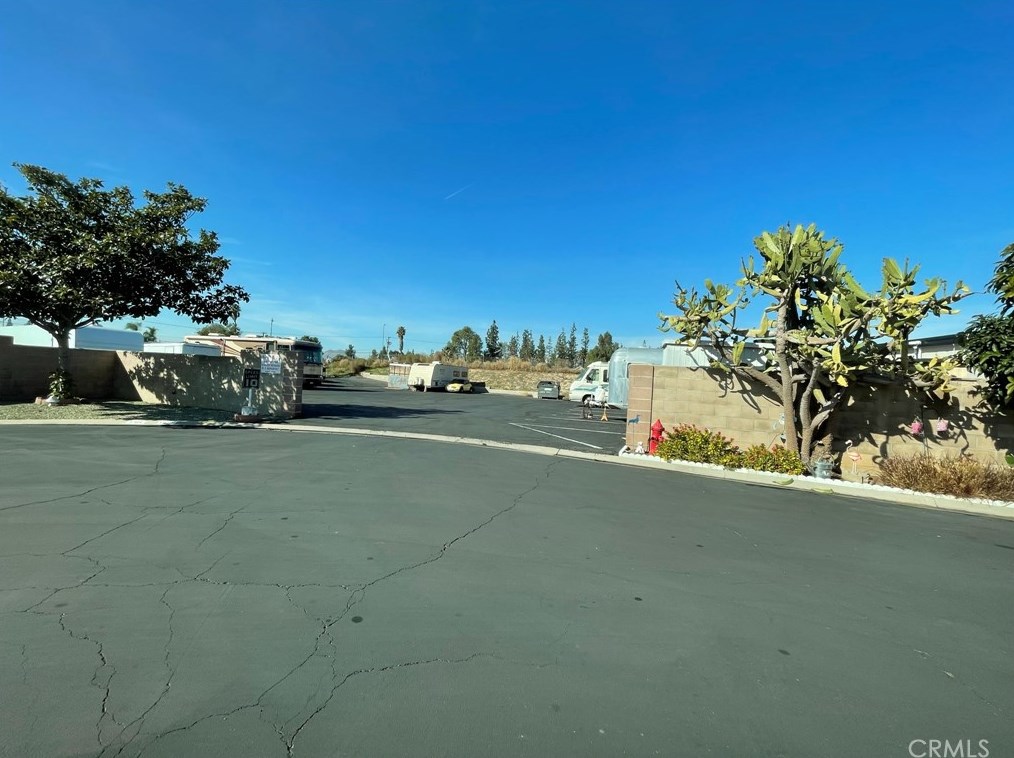 9391 California Ave, Riverside CA  92503-3200 exterior