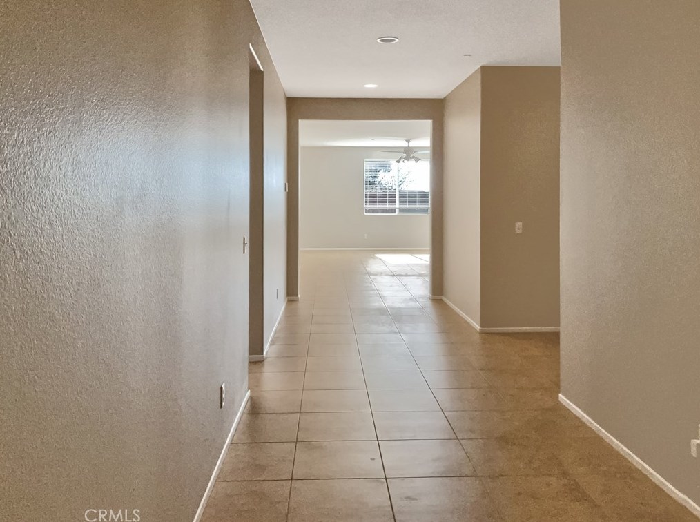1461 Ambrosia St, Beaumont CA  92223-8473 exterior