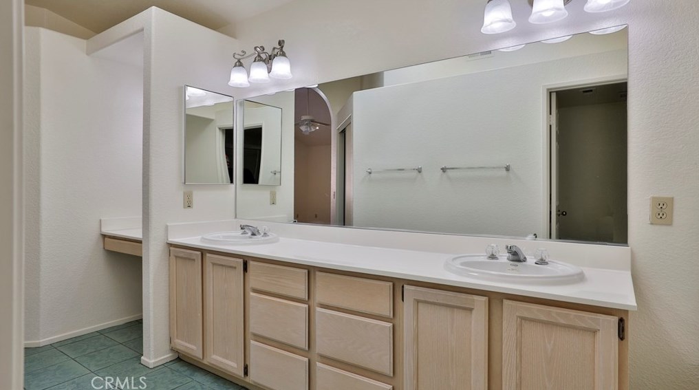 22720 Mesa Springs Way, Moreno Valley CA 92557-2630 exterior