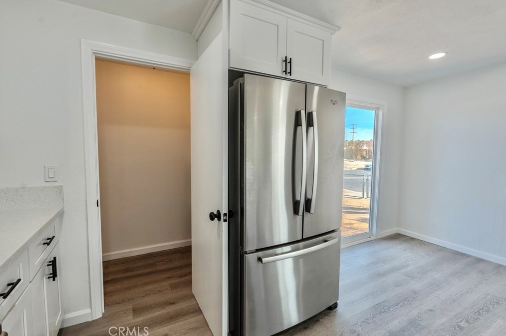 330 Muriel Dr, Barstow CA  92311-2418 exterior