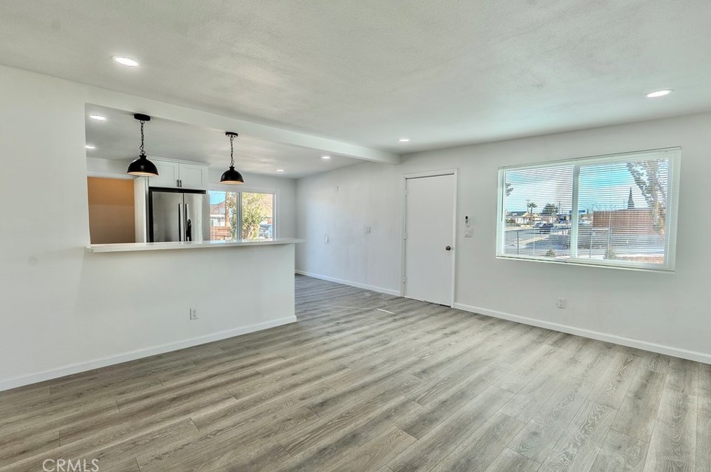 330 Muriel Dr, Barstow CA  92311-2418 exterior