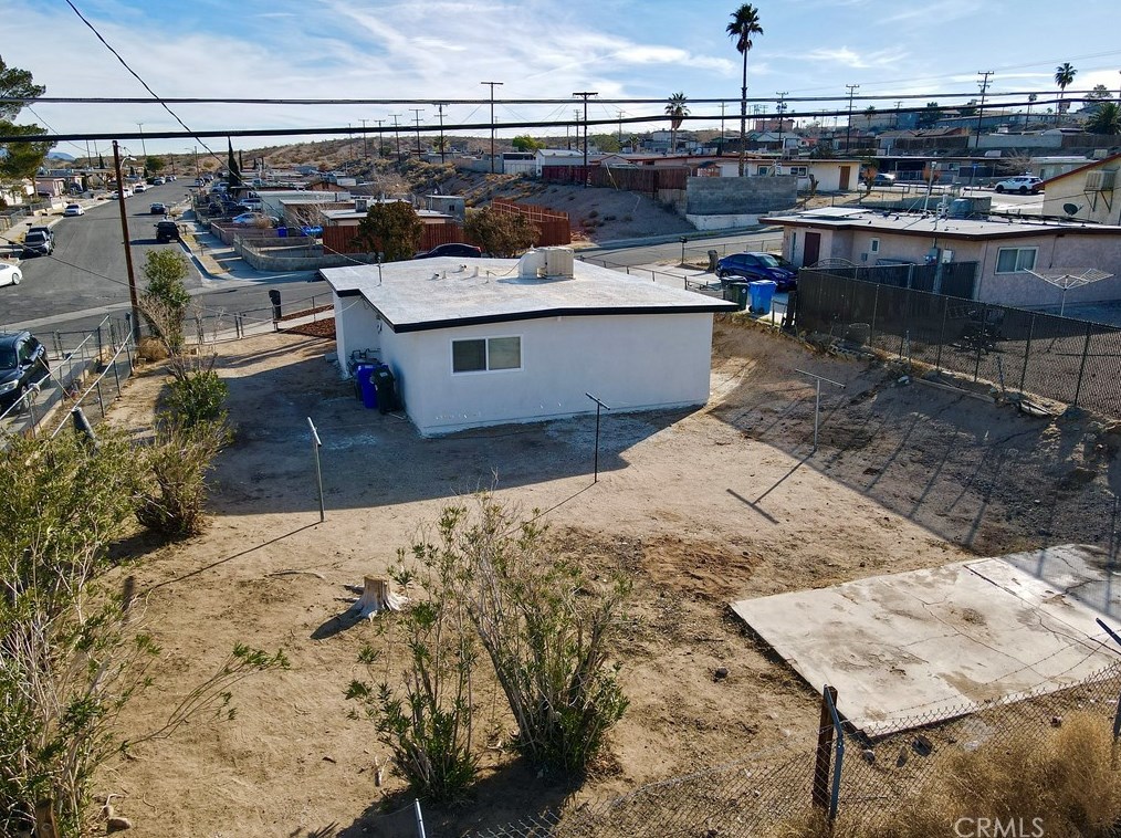 330 Muriel Dr, Barstow CA  92311-2418 exterior