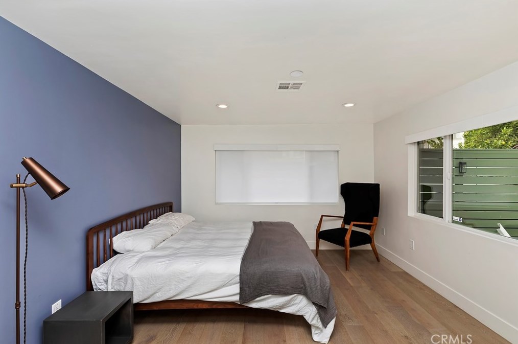 4207 Miramonte Pl, Riverside CA  92501-3054 exterior