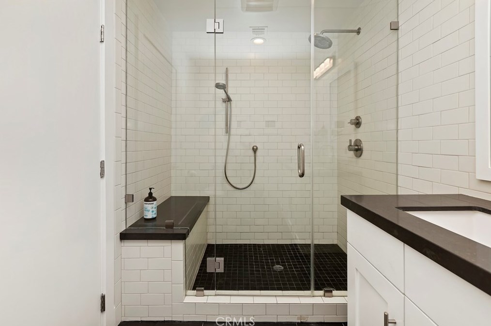 4207 Miramonte Pl, Riverside CA  92501-3054 exterior