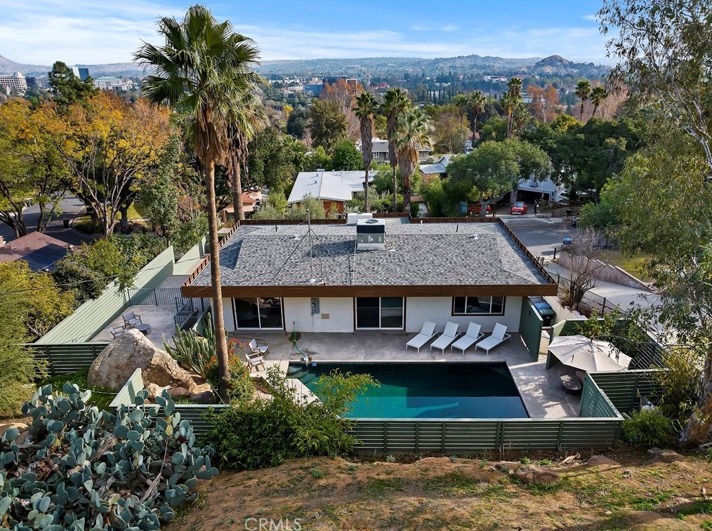 4207 Miramonte Pl, Riverside CA  92501-3054 exterior