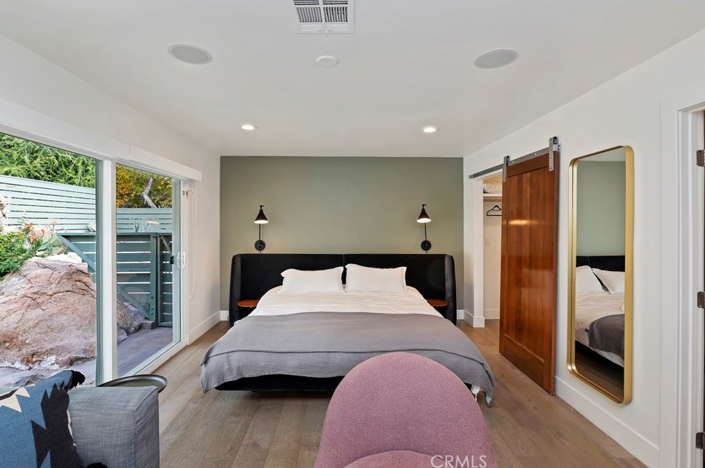 4207 Miramonte Pl, Riverside CA  92501-3054 exterior