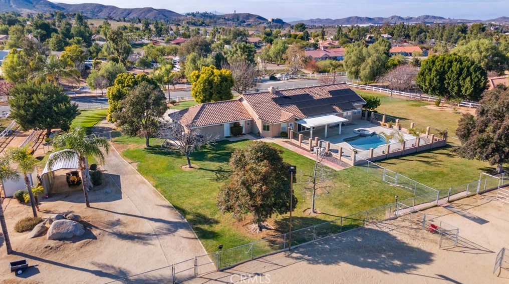 23220 Western Crest Dr, Perris CA  92570-8187 exterior