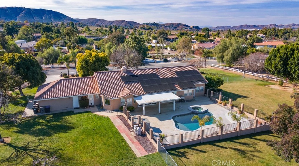 23220 Western Crest Dr, Perris CA  92570-8187 exterior