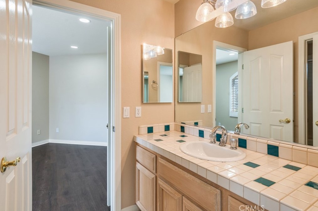23220 Western Crest Dr, Perris CA  92570-8187 exterior