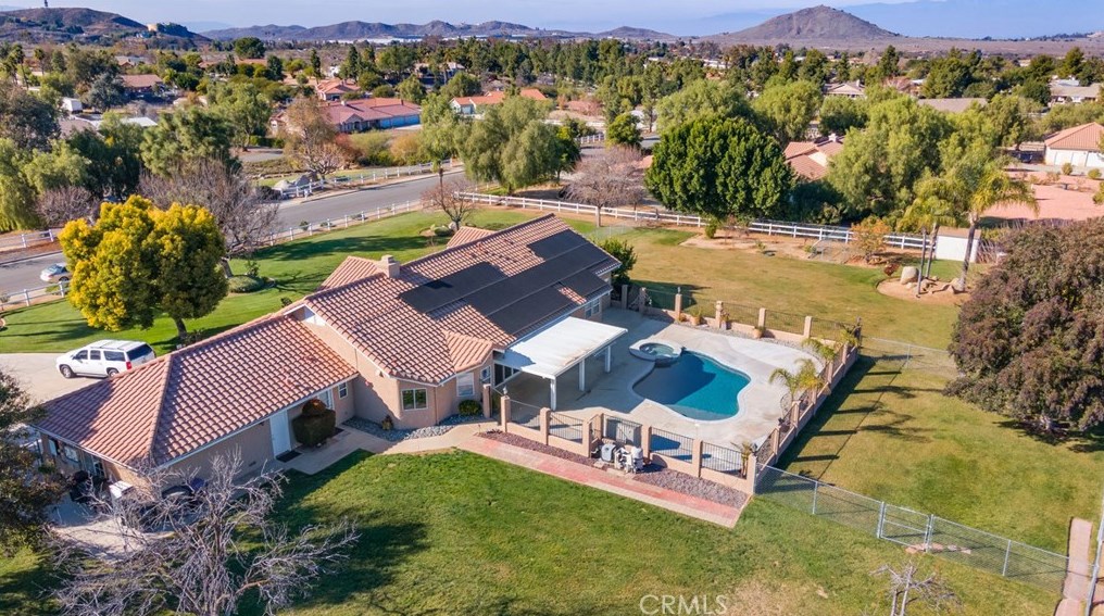 23220 Western Crest Dr, Perris CA  92570-8187 exterior