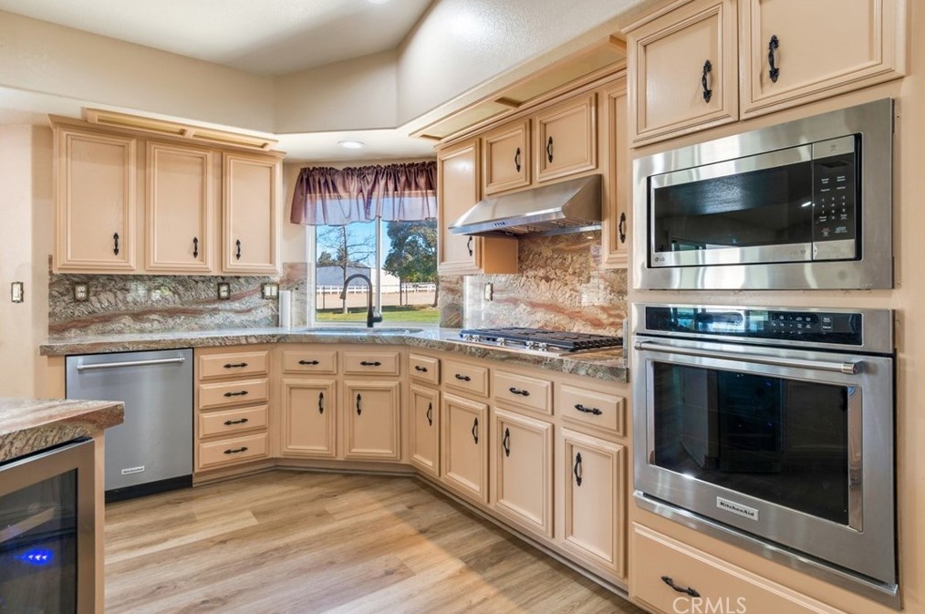 23220 Western Crest Dr, Perris CA  92570-8187 exterior