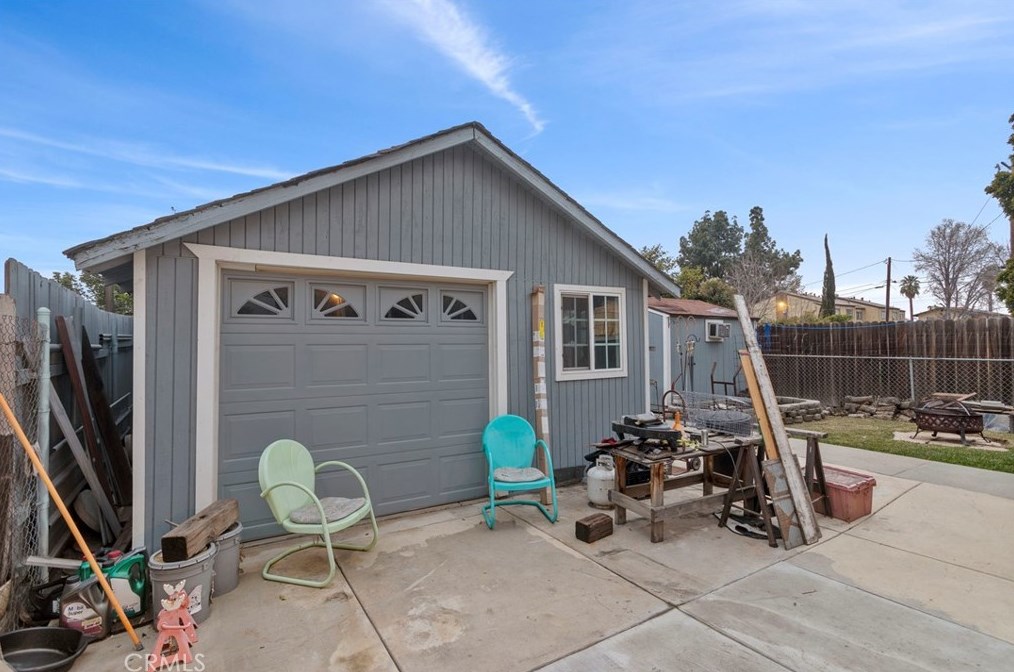 625 8th St, San Bernardino CA  92410-2916 exterior