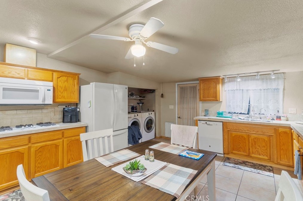 625 8th St, San Bernardino CA  92410-2916 exterior