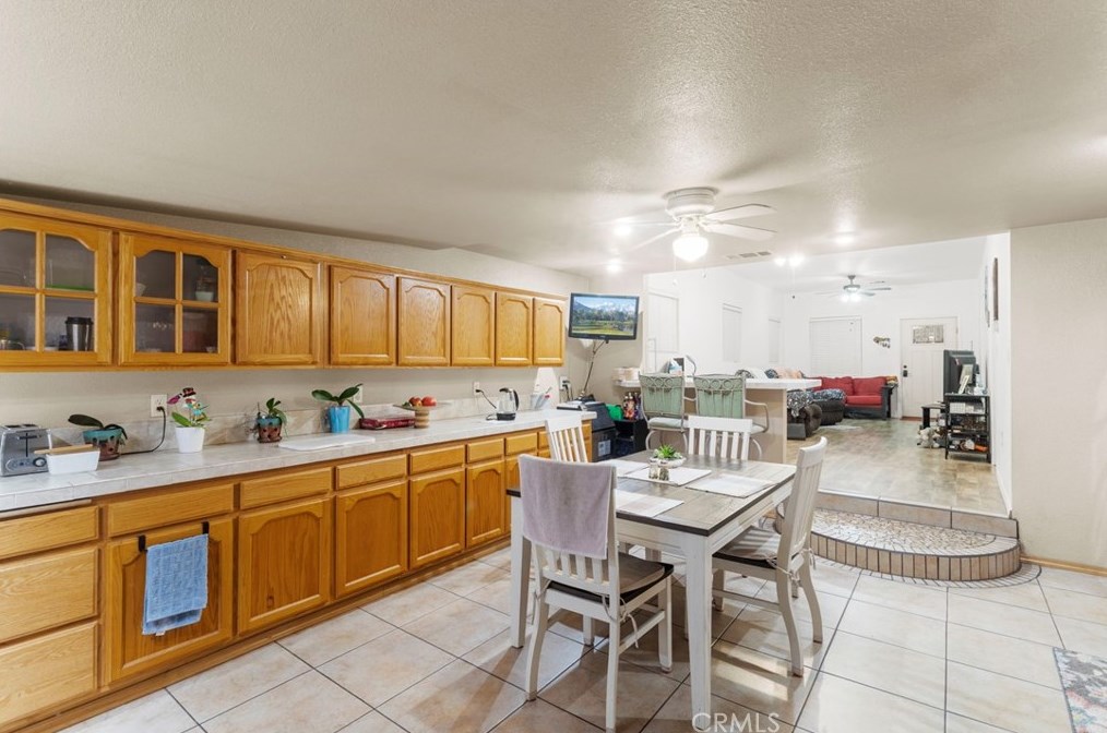 625 8th St, San Bernardino CA  92410-2916 exterior