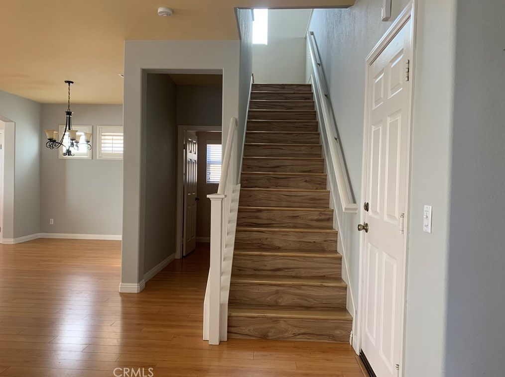 1323 Burdock St, Beaumont CA  92223-8301 exterior