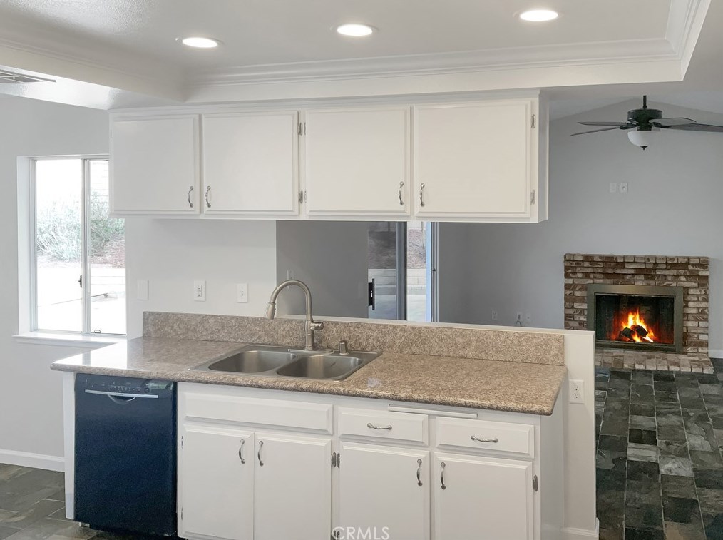 6720 Sunnyvale Dr, Riverside CA  92505-2109 exterior