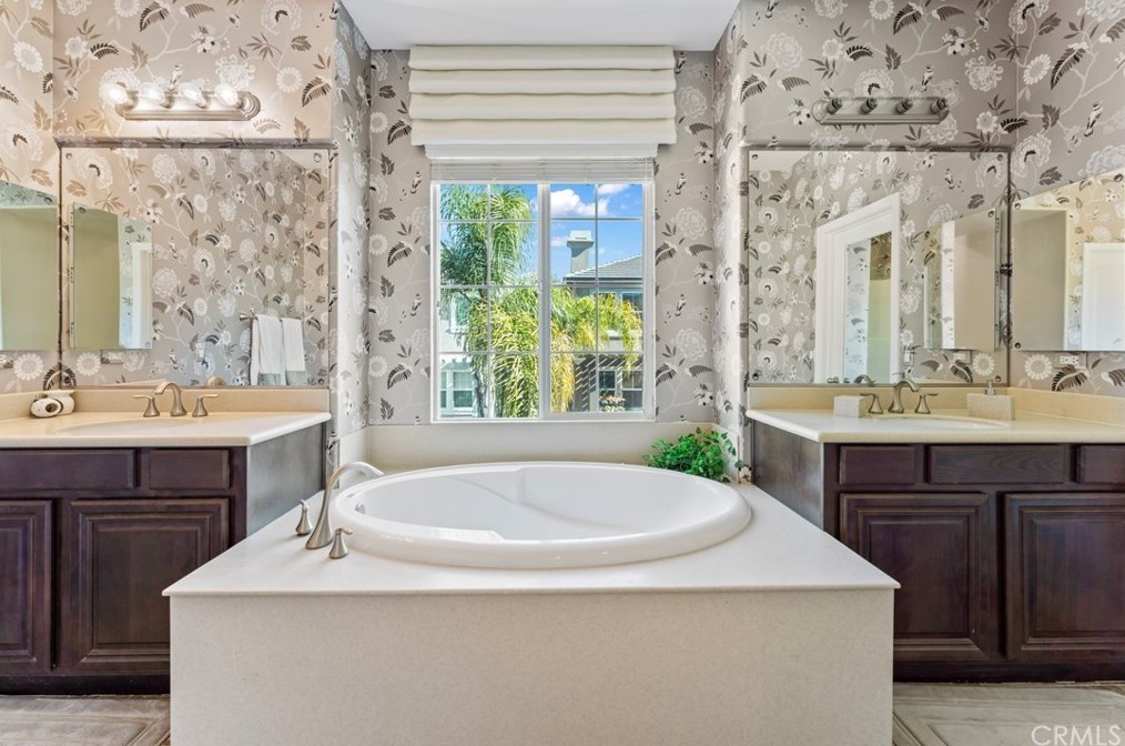 45850 Daviana Way, Temecula CA  92592-4170 exterior