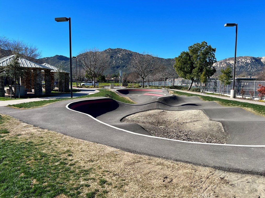 45850 Daviana Way, Temecula CA  92592-4170 exterior