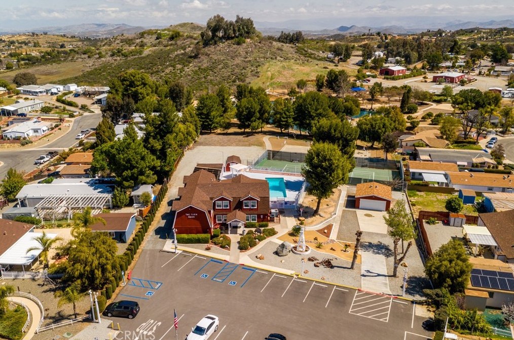 33507 Windmill Rd, Wildomar CA  92595-8843 exterior