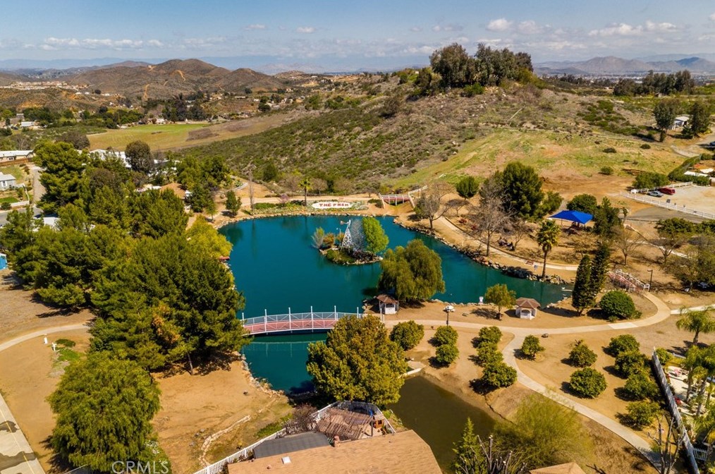 33507 Windmill Rd, Wildomar CA  92595-8843 exterior