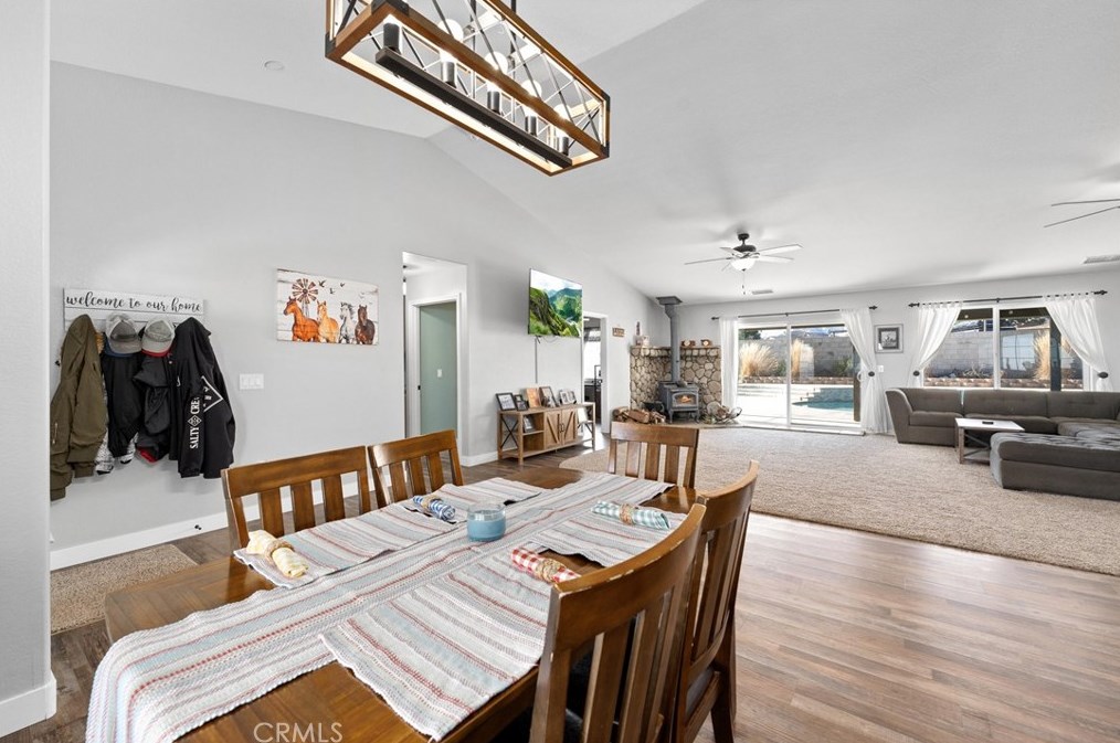 7085 Cygnet Rd, Phelan CA  92371-6926 exterior