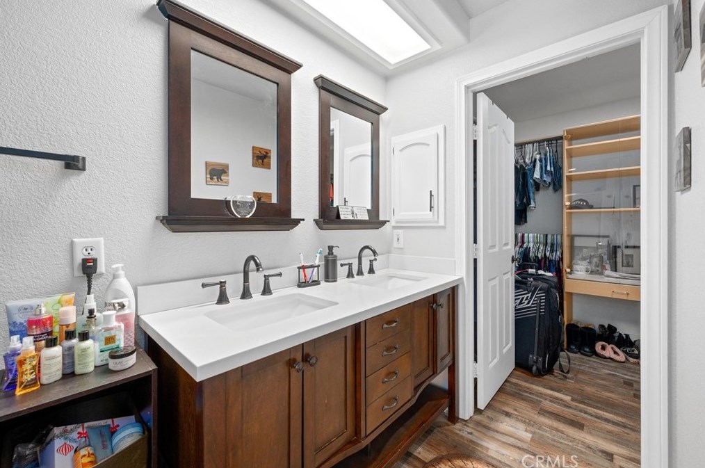 7085 Cygnet Rd, Phelan CA  92371-6926 exterior