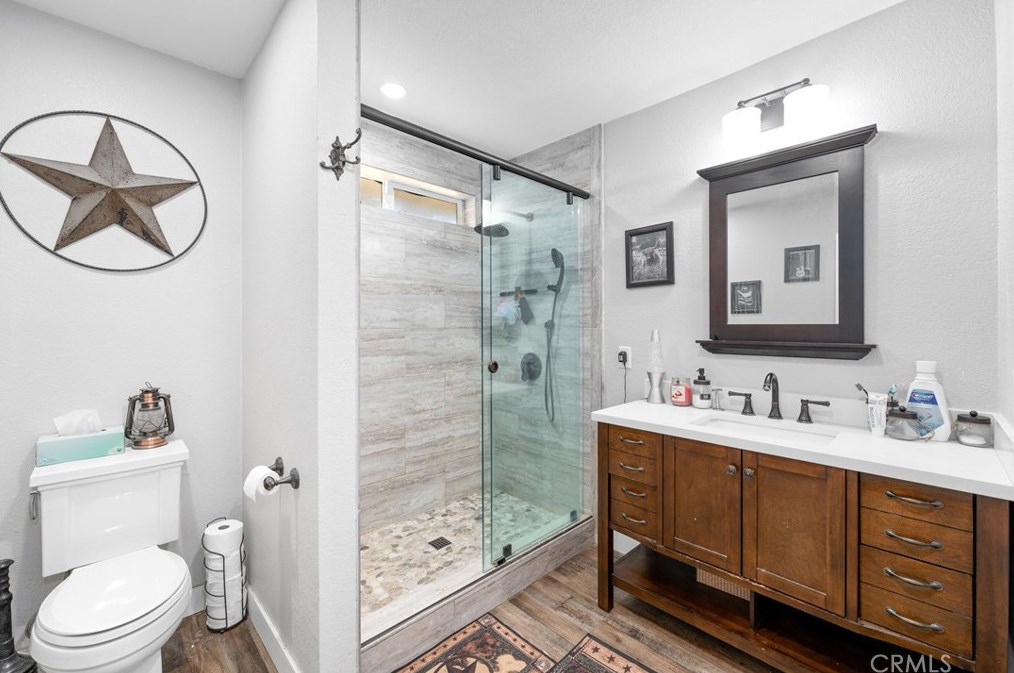 7085 Cygnet Rd, Phelan CA  92371-6926 exterior