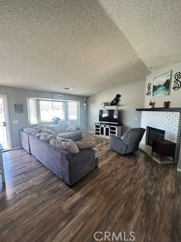 8745 Devon Ave, Hesperia CA 92345-6670 exterior