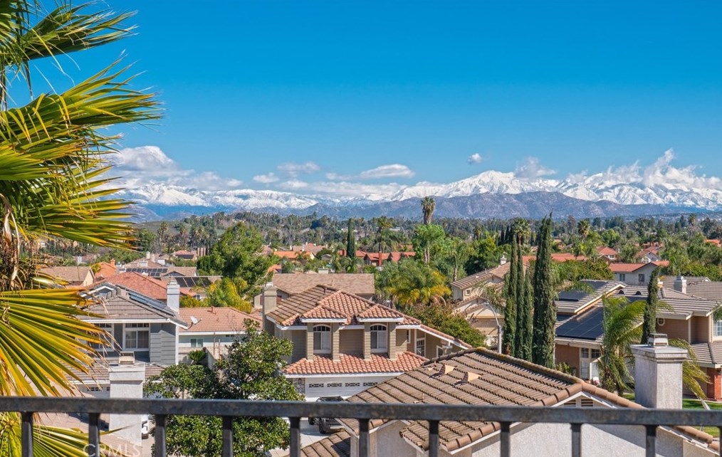 2937 Rockwood Dr, Riverside CA  92503-0818 exterior