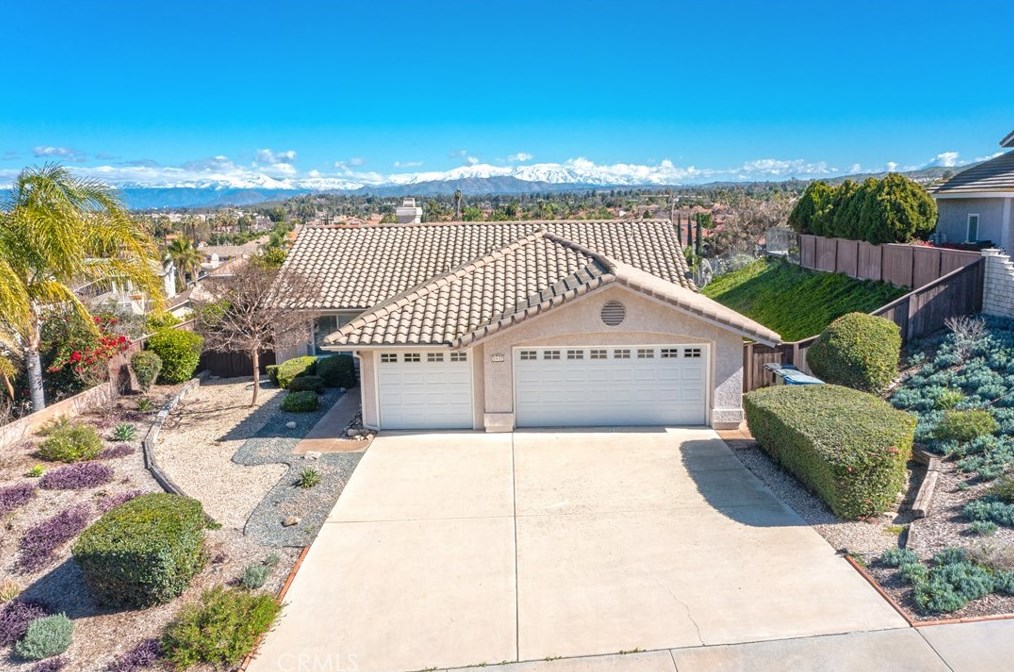 2937 Rockwood Dr, Riverside CA  92503-0818 exterior