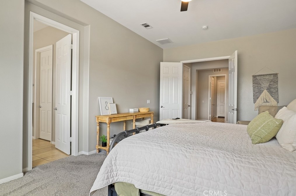 10992 Dandelion Ln, Apple Valley CA  92308-3651 exterior