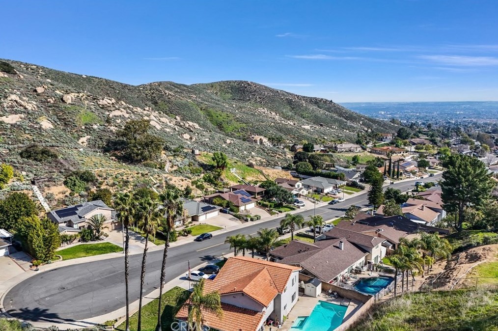 5711 Peacock Ln, Riverside CA  92505-3142 exterior