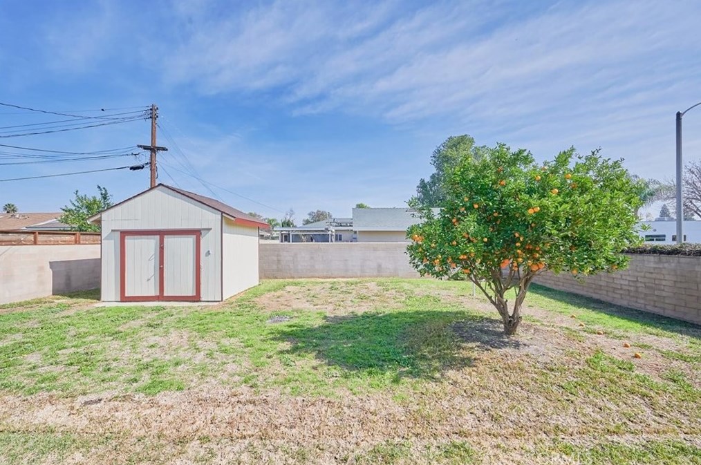 6666 Eva Pl, Riverside CA  92504-2119 exterior