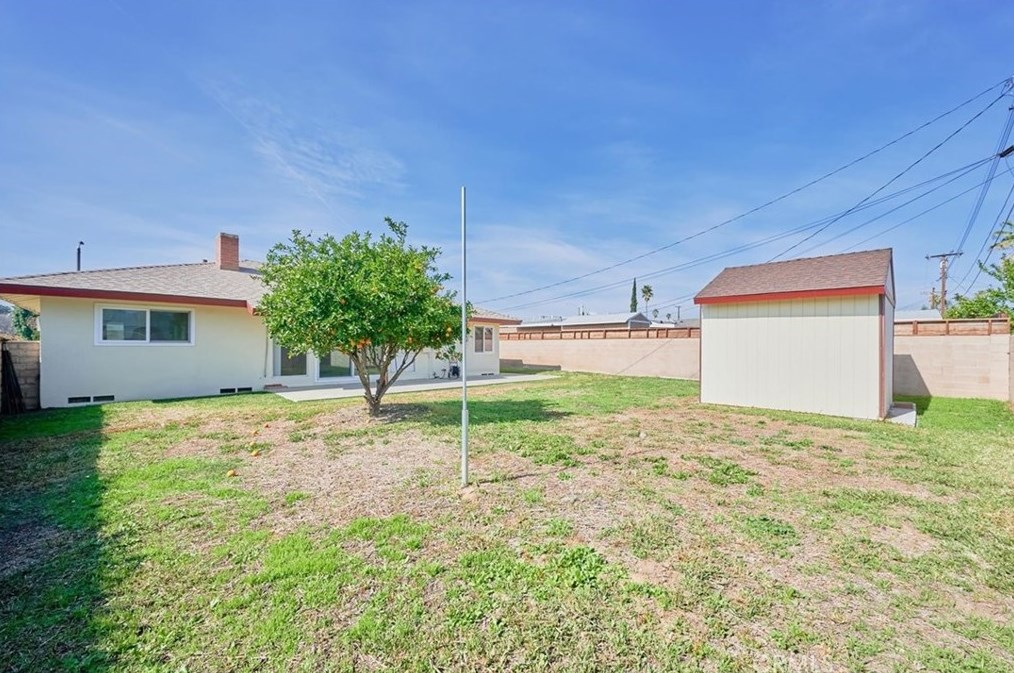 6666 Eva Pl, Riverside CA  92504-2119 exterior