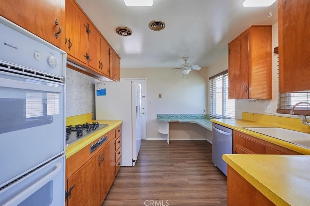 6666 Eva Pl, Riverside CA  92504-2119 exterior