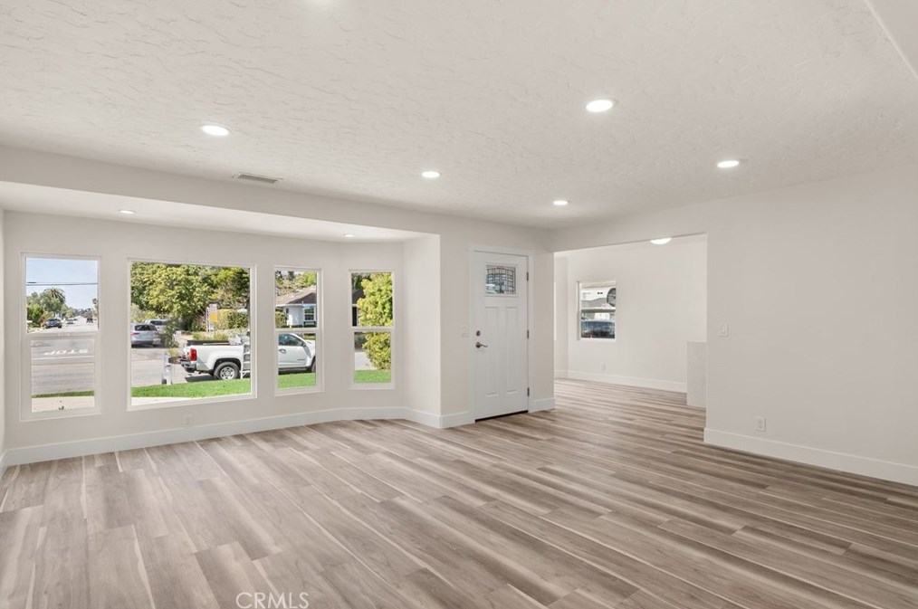 20242 Orchid St, Newport Beach CA  92660-0733 exterior