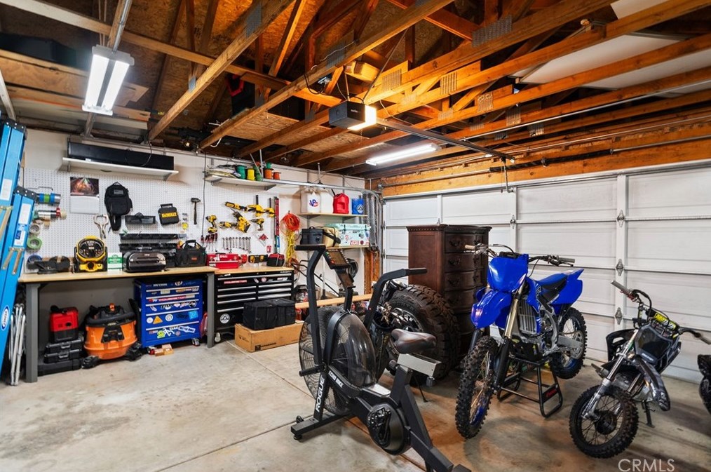 40597 Symphony Park Ln, Murrieta CA  92562-5716 exterior