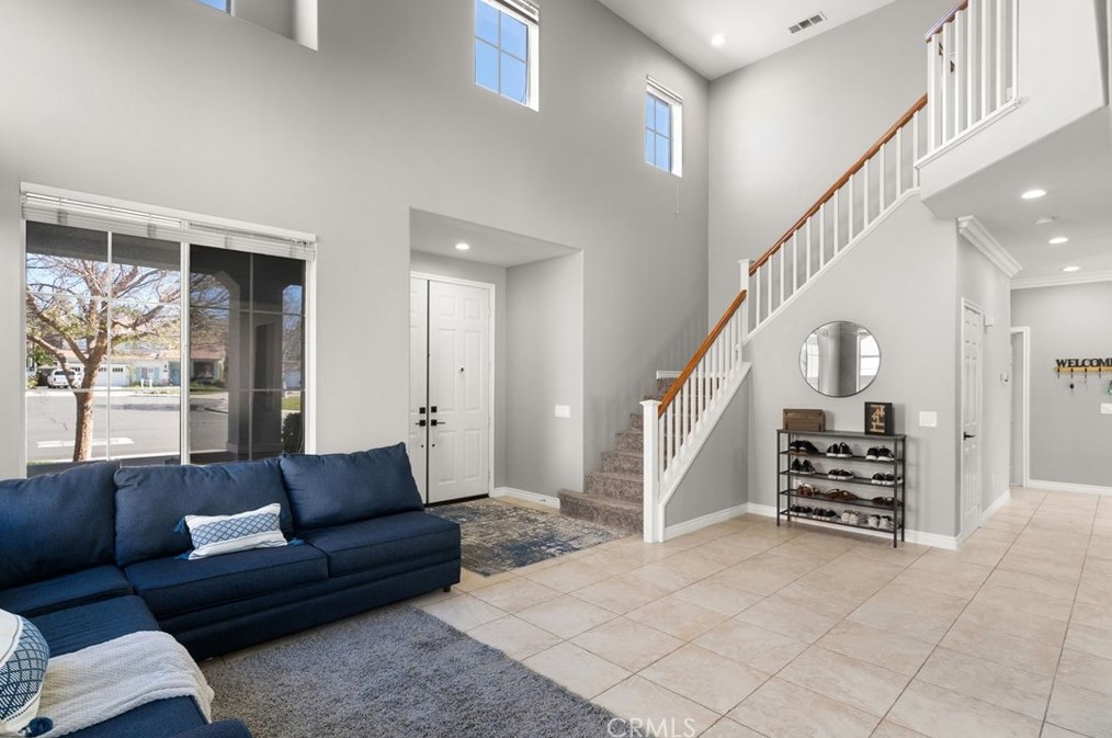 40597 Symphony Park Ln, Murrieta CA  92562-5716 exterior