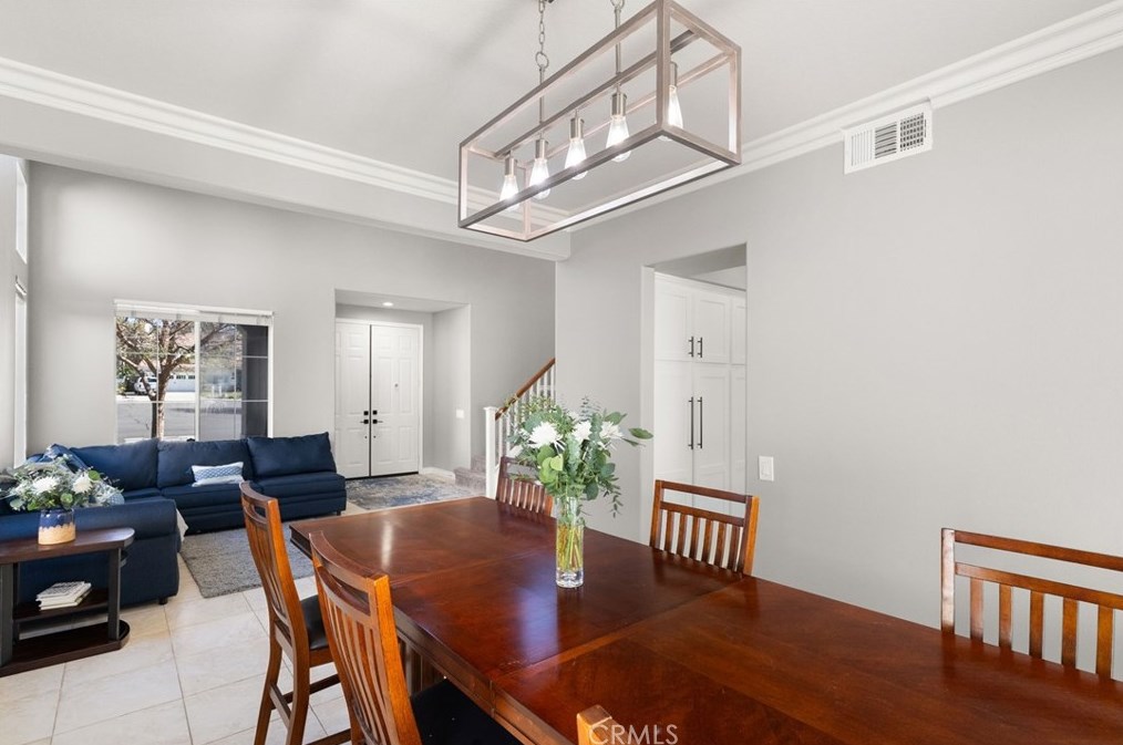 40597 Symphony Park Ln, Murrieta CA  92562-5716 exterior